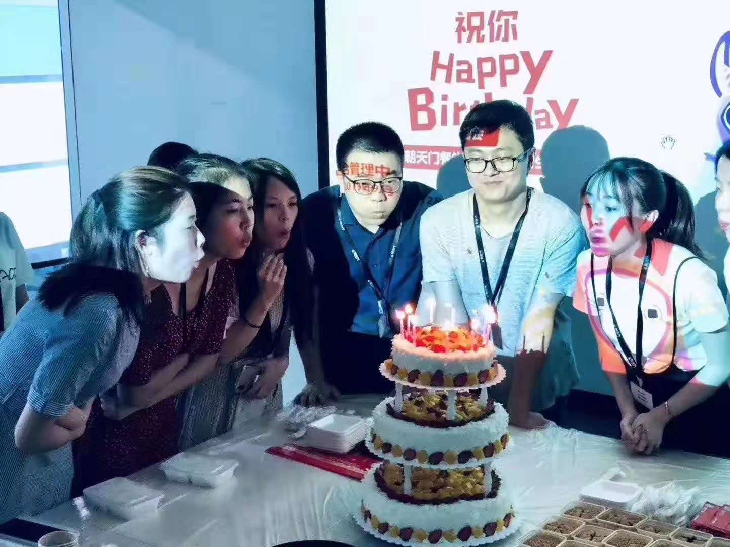 九月生日會遇上中秋宴，雙倍關(guān)懷雙倍幸福！