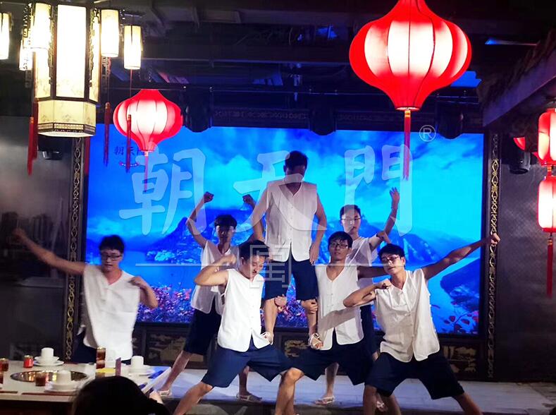 正宗特色火鍋加盟費多少，不妨來算一下
