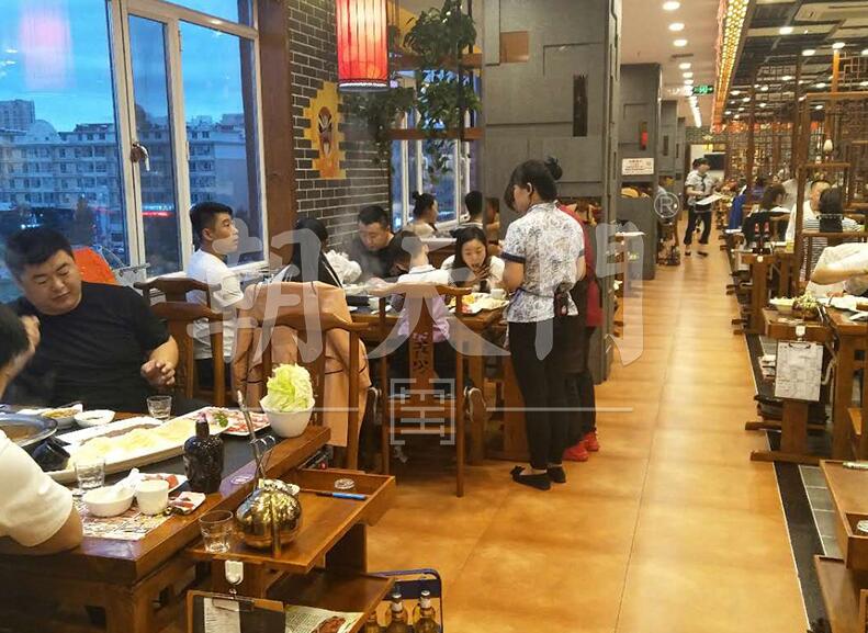 一次性油老火鍋加盟，選對(duì)品牌很關(guān)鍵！