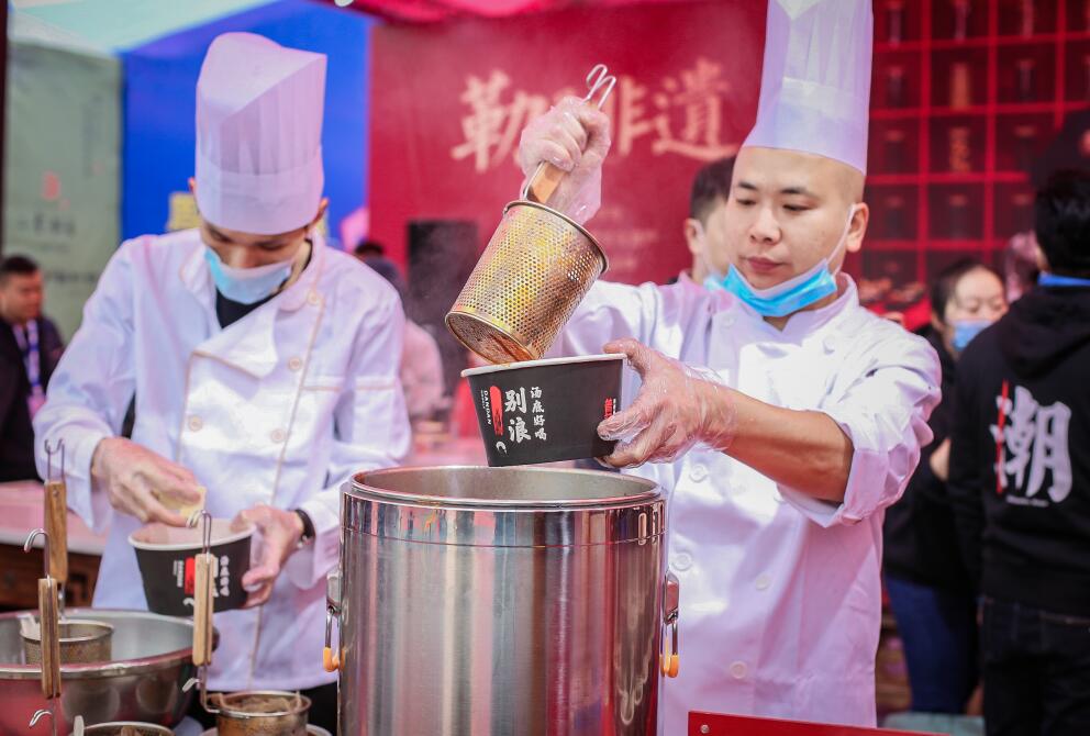 如何讓出色的服務(wù)為你的火鍋店加分？