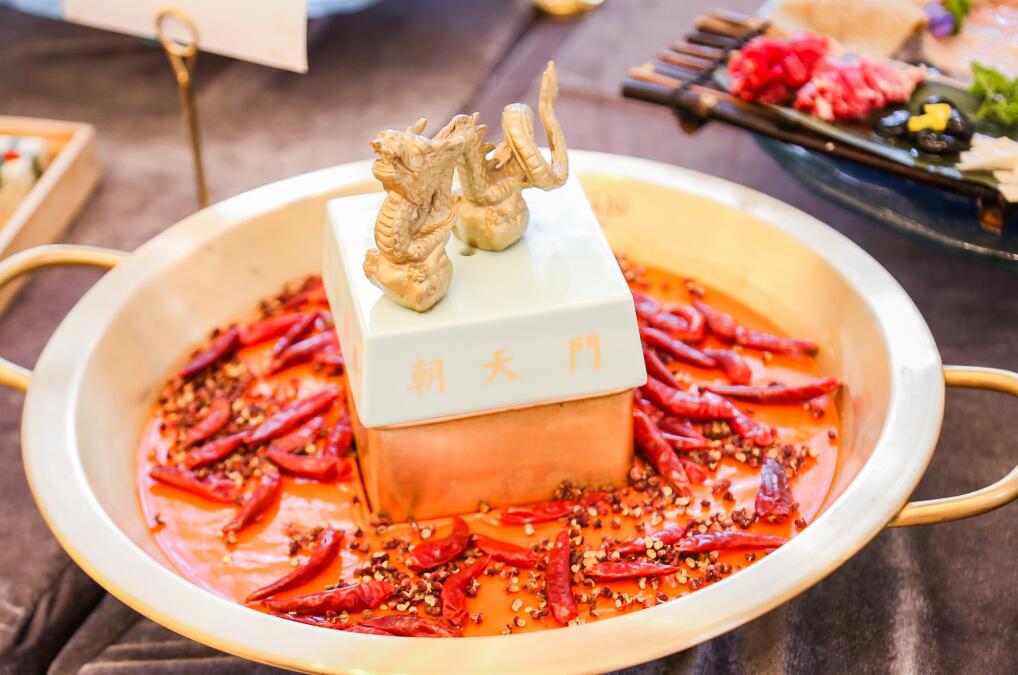 沙河開火鍋加盟店，如何有規(guī)劃地漲價？