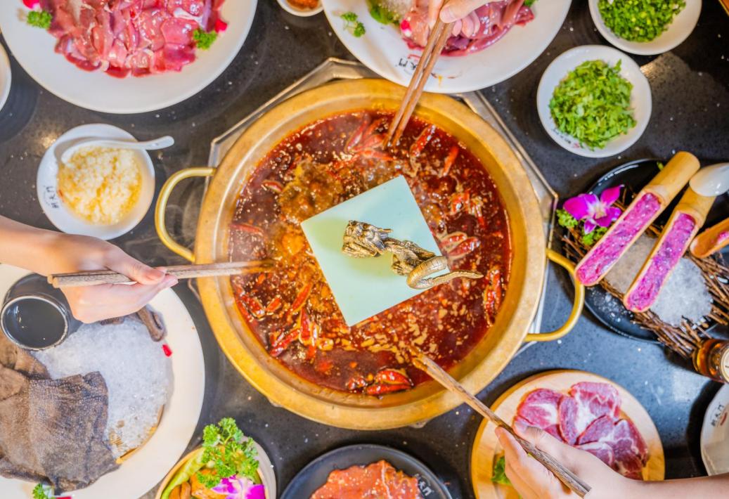 汾陽(yáng)開(kāi)火鍋加盟店，還需招聘廚師嗎？
