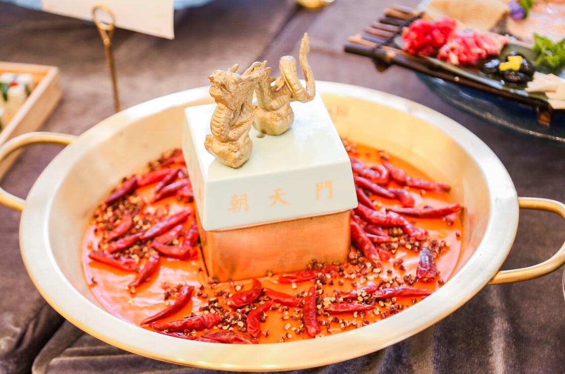 穆棱開火鍋加盟店，如何服務(wù)好顧客？