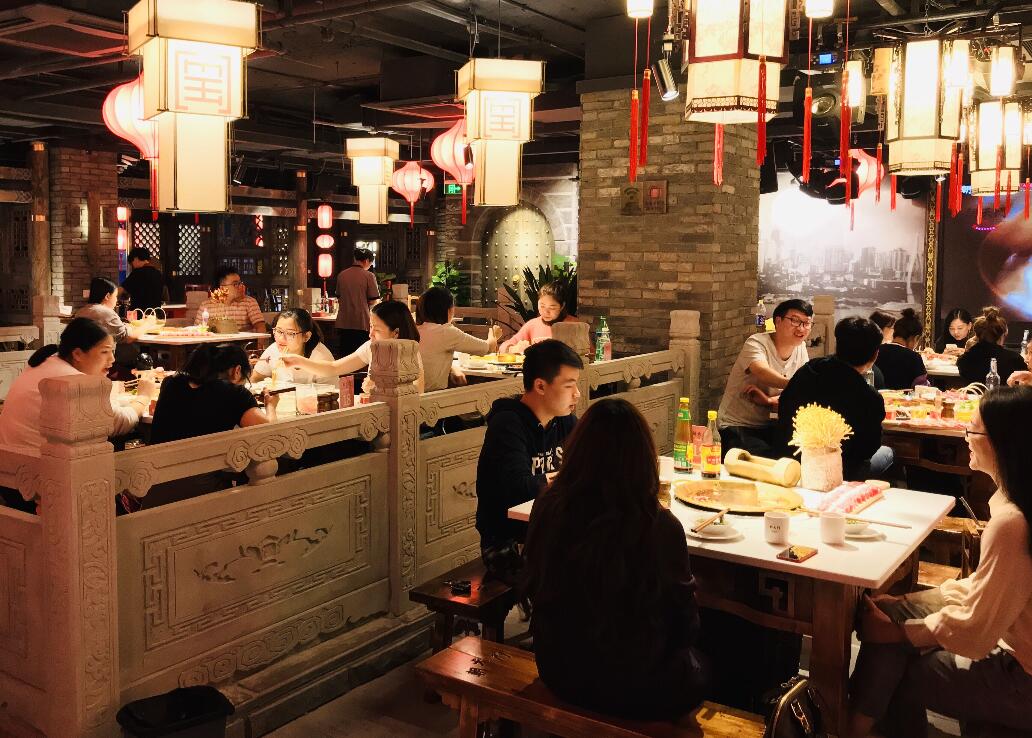 在洪崖洞吃朝天門火鍋是種什么體驗(yàn)？