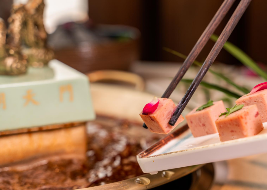 阿勒泰開火鍋加盟店，要注意哪幾點(diǎn)？