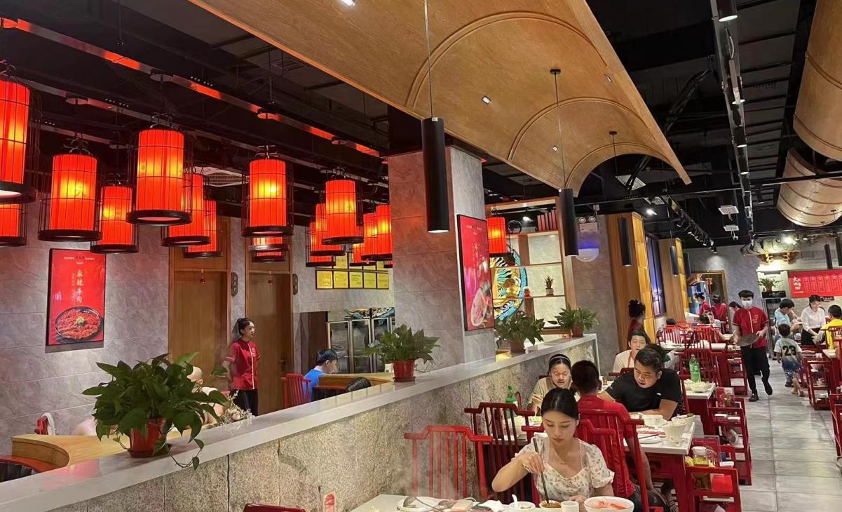 傳統(tǒng)火鍋店和市井火鍋店的區(qū)別在哪里？