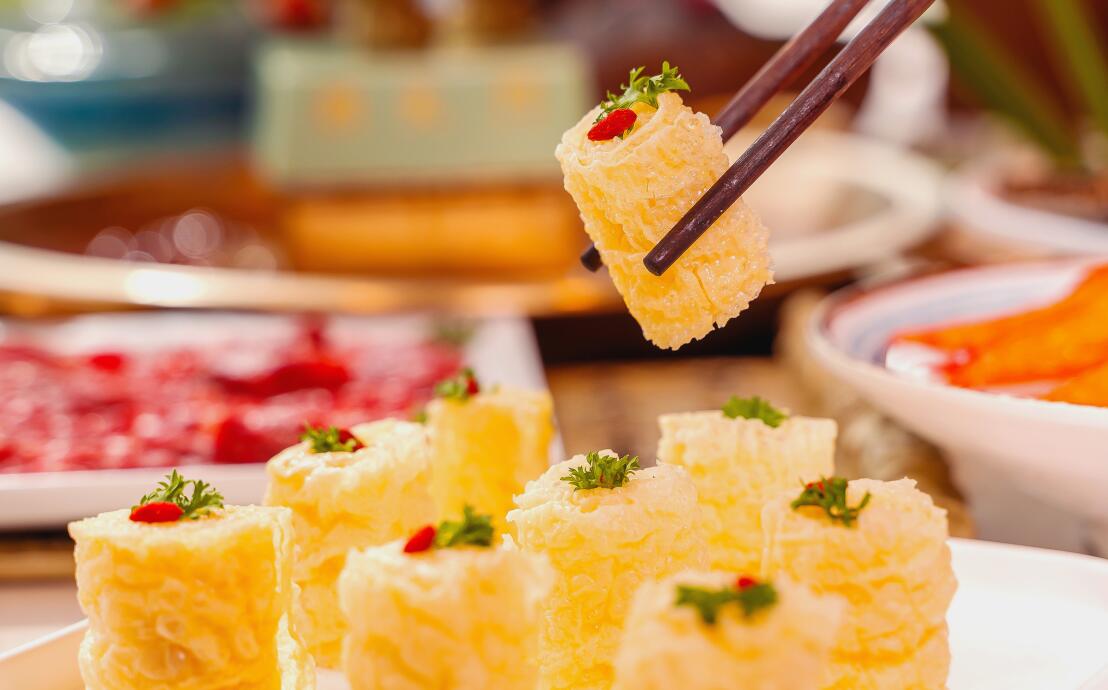 火鍋店應(yīng)該選哪些菜品作為主打爆款？