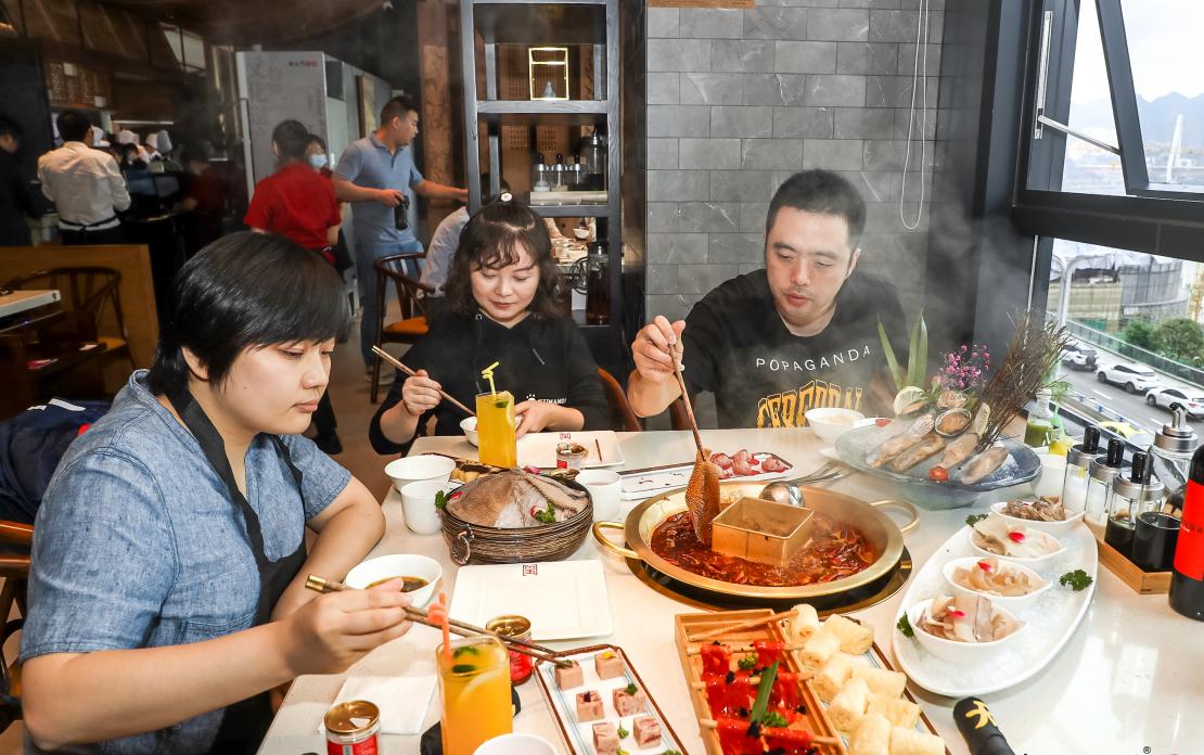 火鍋店衛(wèi)生問(wèn)題頻發(fā)，怎樣才能給顧客“安全感？”