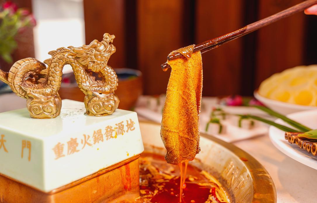 對(duì)面的火鍋店生意火爆，你該怎么辦？