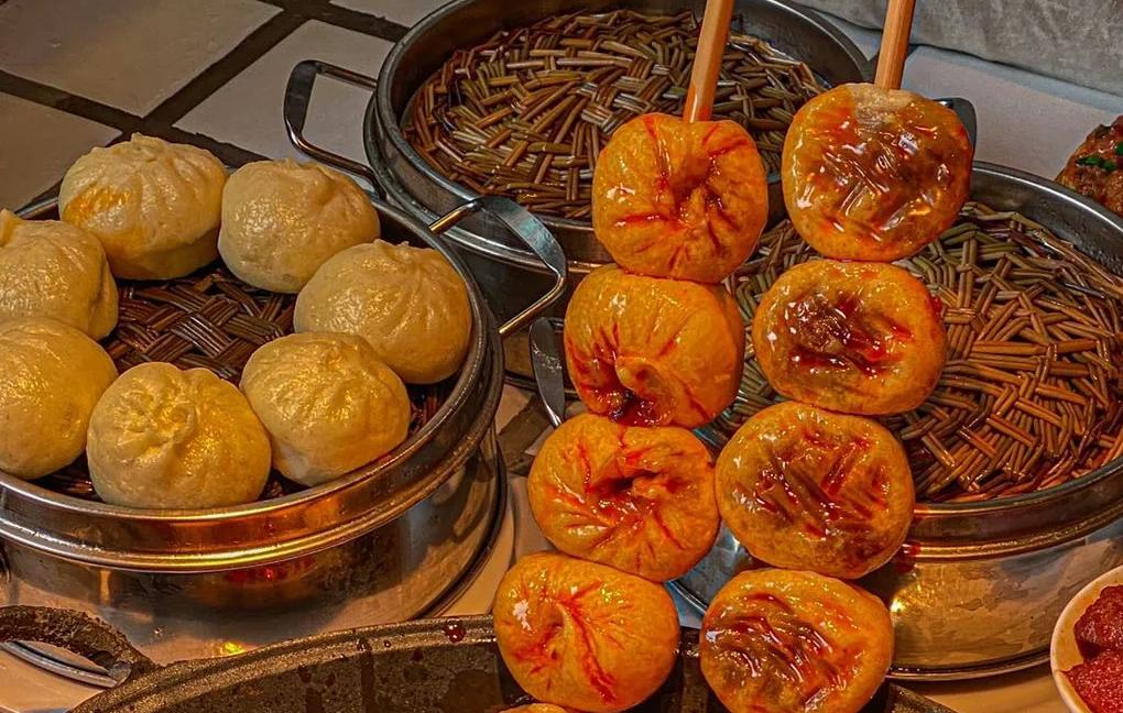 另類網(wǎng)紅吃法，火鍋包子的制作方法！