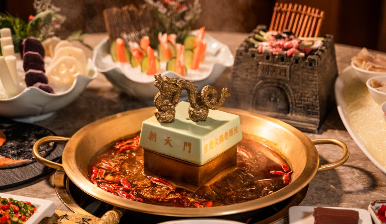 既是火鍋菜品，又是小吃，鹵雞爪為什么這么受歡迎？
