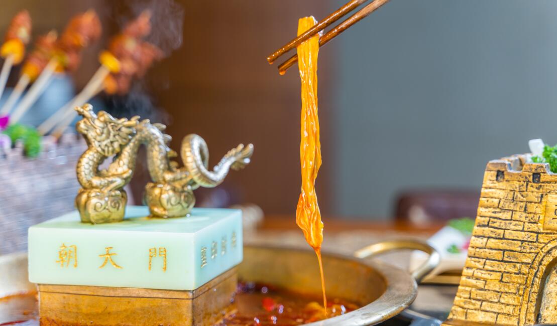 火鍋店餐具怎么選？三個(gè)方面，選出高性價(jià)比特色餐具！