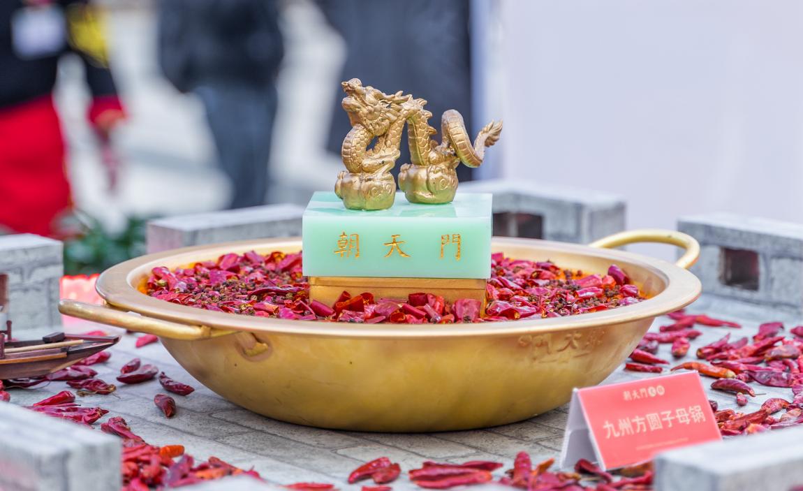 開一家火鍋店，加盟與自創(chuàng)，誰更適合？